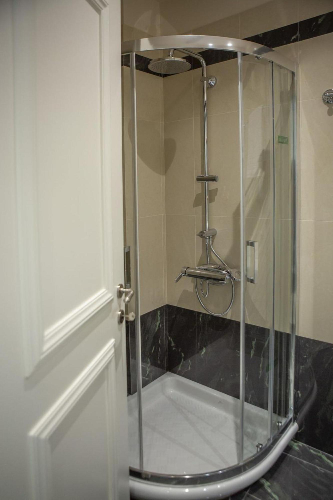 Vk Luxury Suites - Private Parking - Adults Only 니드리 외부 사진