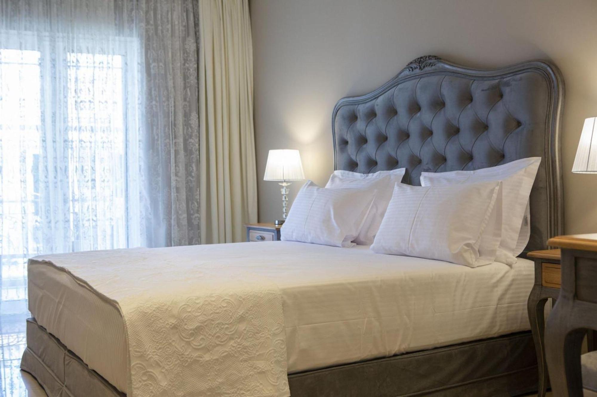 Vk Luxury Suites - Private Parking - Adults Only 니드리 외부 사진