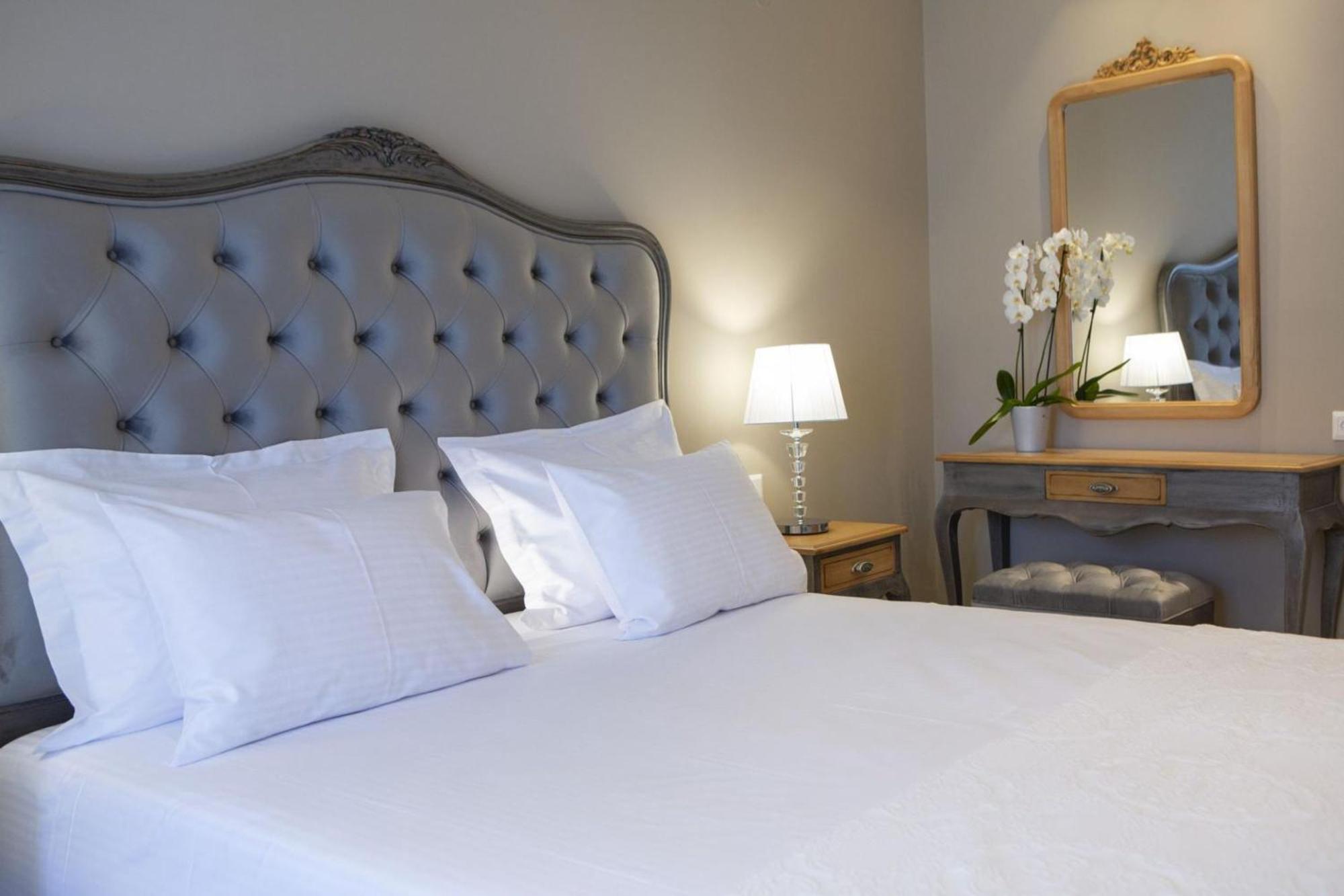 Vk Luxury Suites - Private Parking - Adults Only 니드리 외부 사진