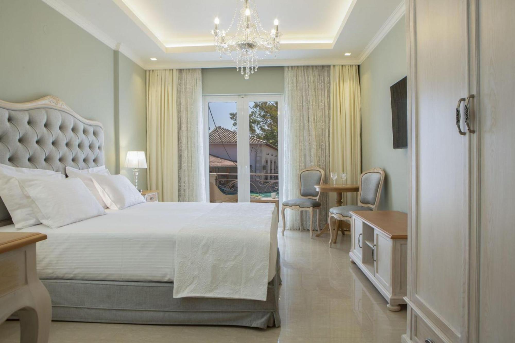 Vk Luxury Suites - Private Parking - Adults Only 니드리 외부 사진