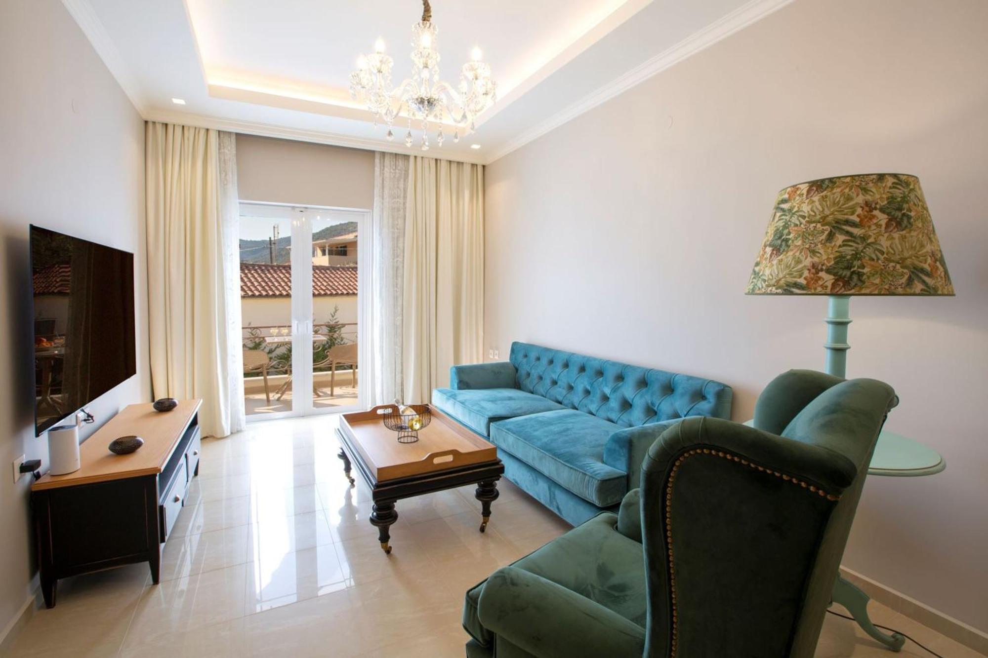 Vk Luxury Suites - Private Parking - Adults Only 니드리 외부 사진