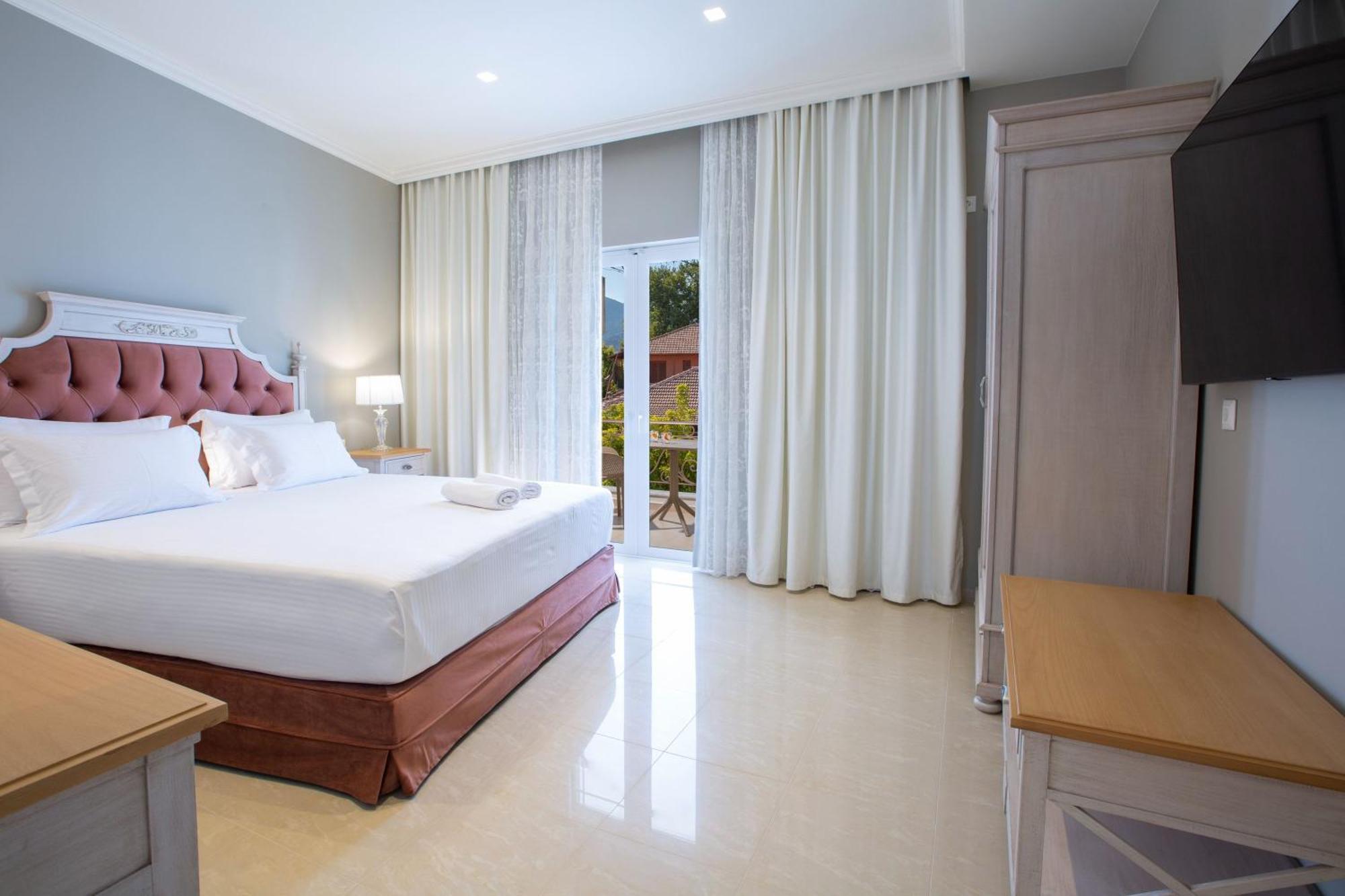 Vk Luxury Suites - Private Parking - Adults Only 니드리 외부 사진